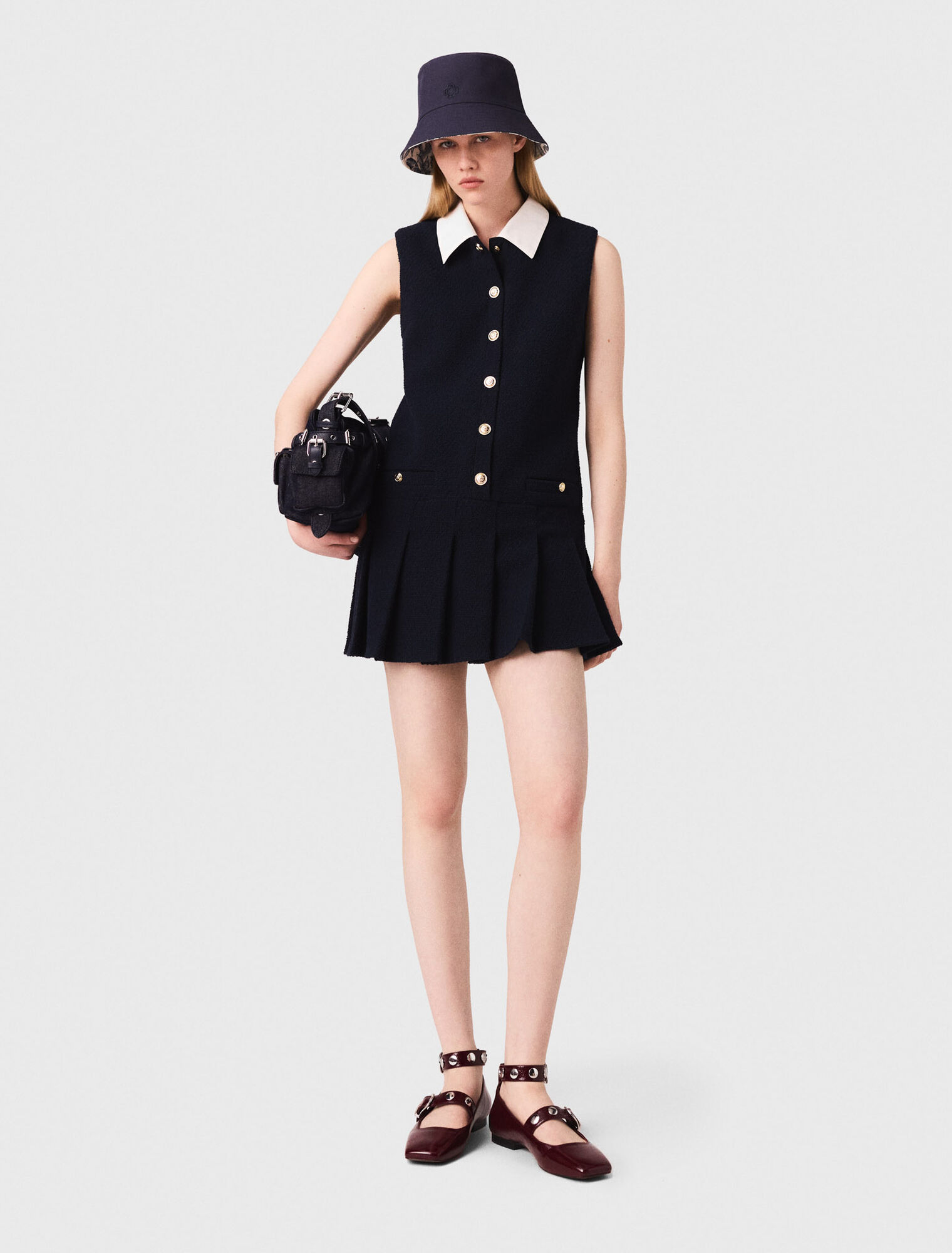 Robe courte en tweed et col amovible