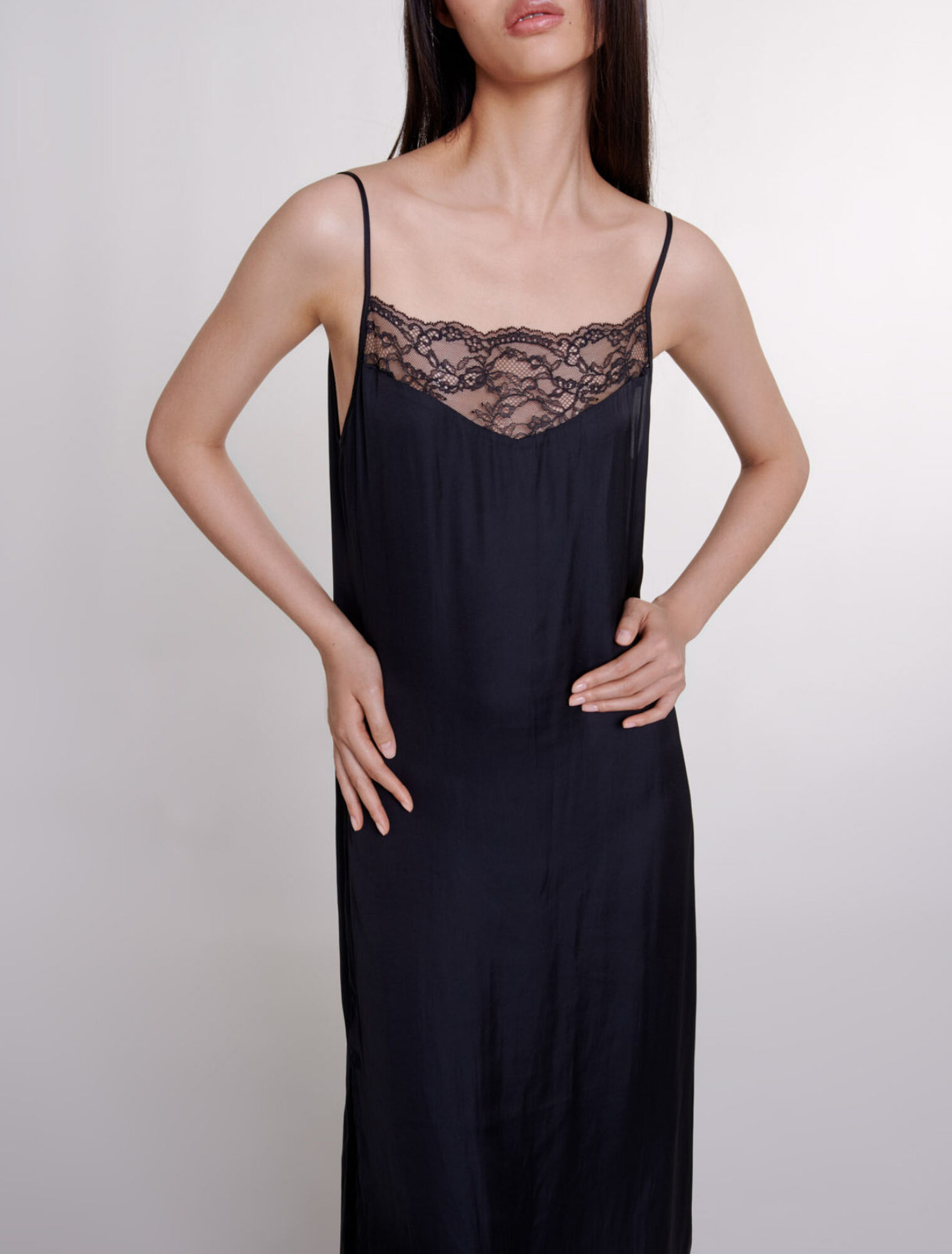 Robe longue satinée
