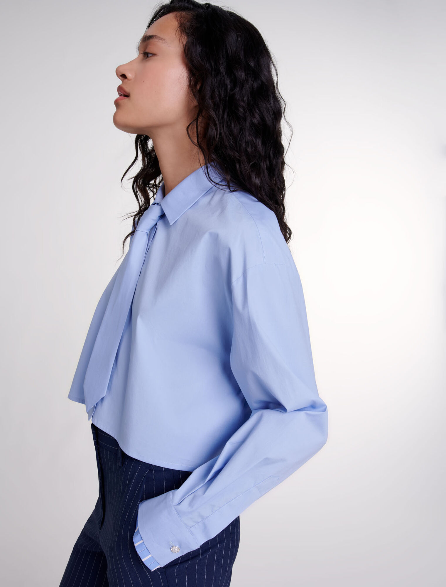 Chemise avec cravate amovible