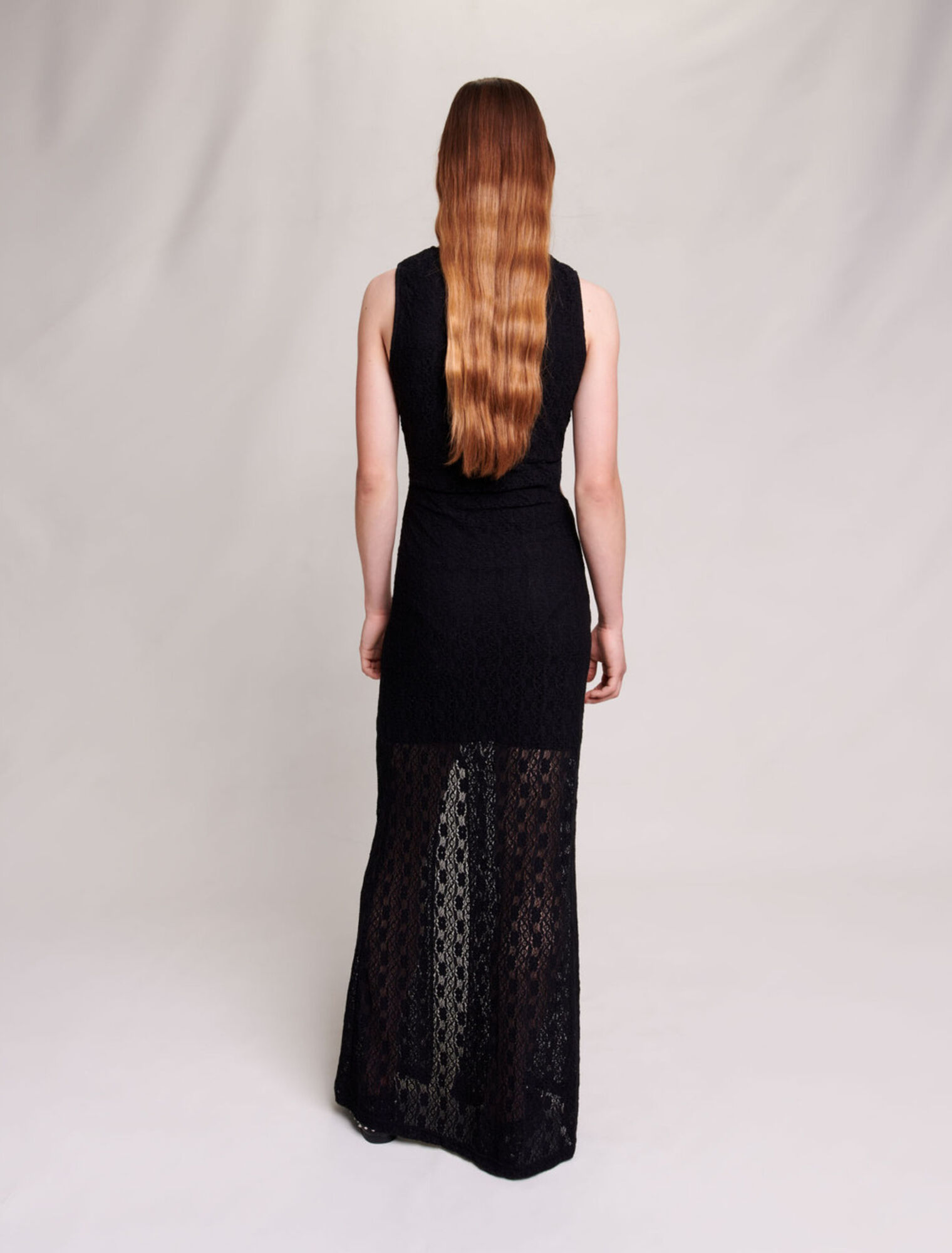 Robe longue en dentelle