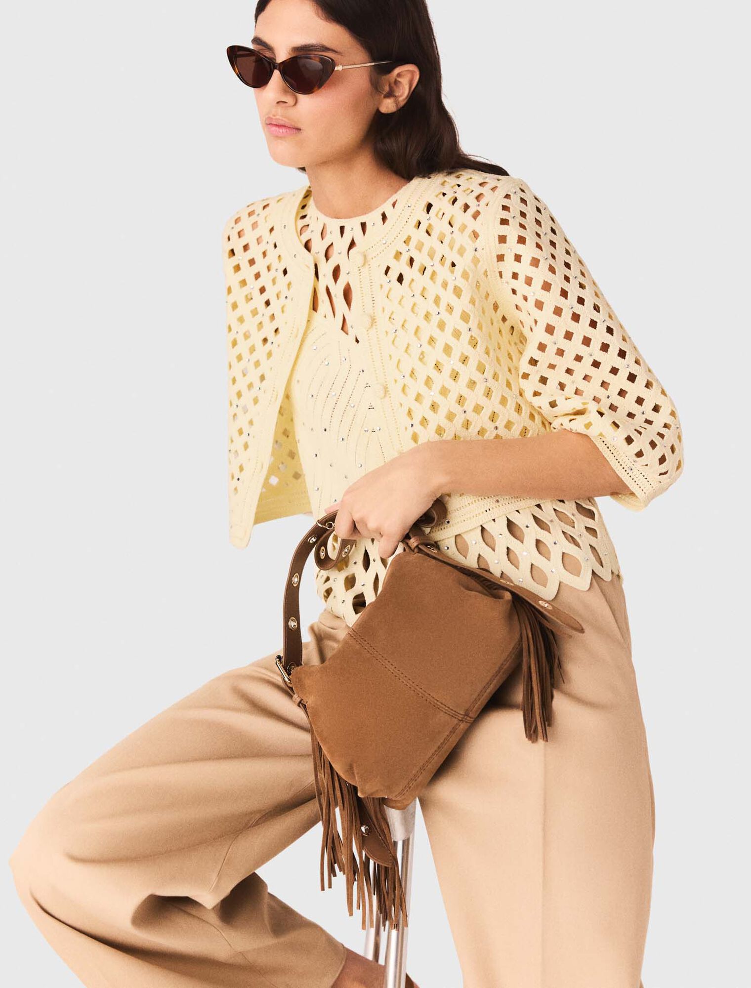 Cardigan en crochet strass&eacute;