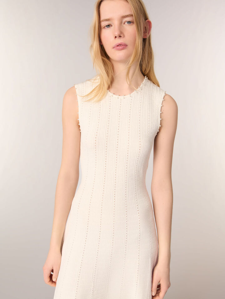 Robe en maille pointelle perlée