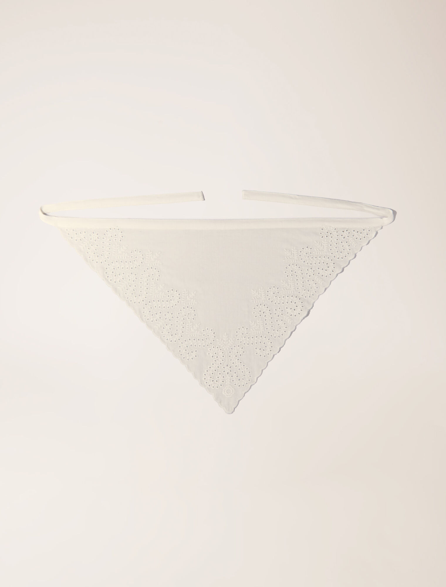 Foulard triangle à nouer