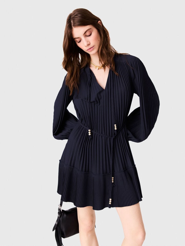 Robe courte pliss&eacute;e