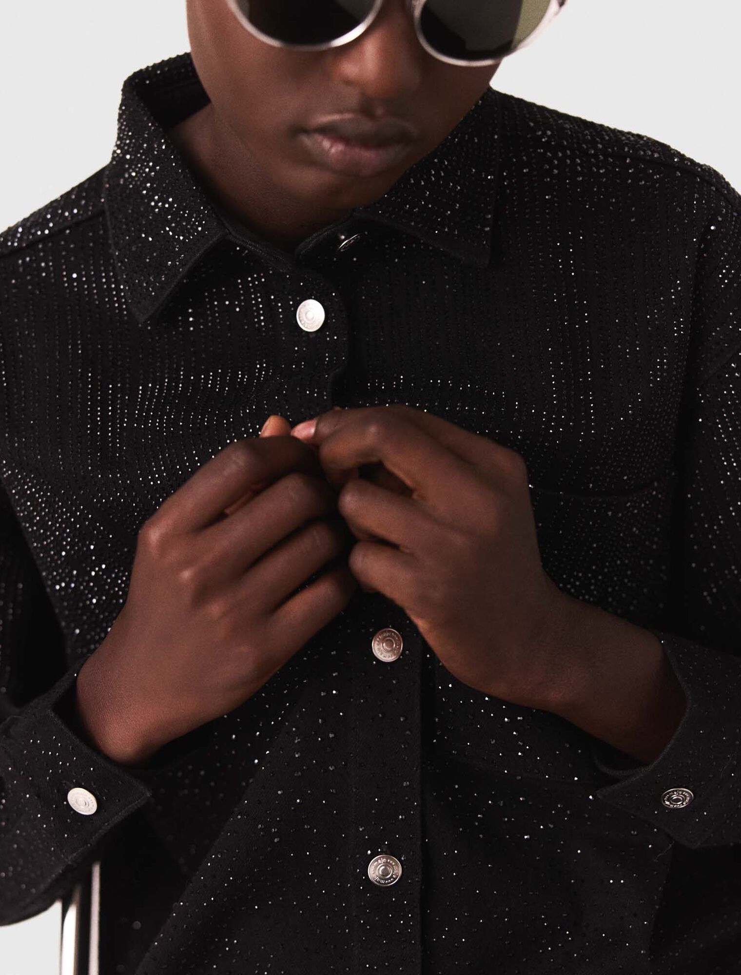 Chemise en denim strassée