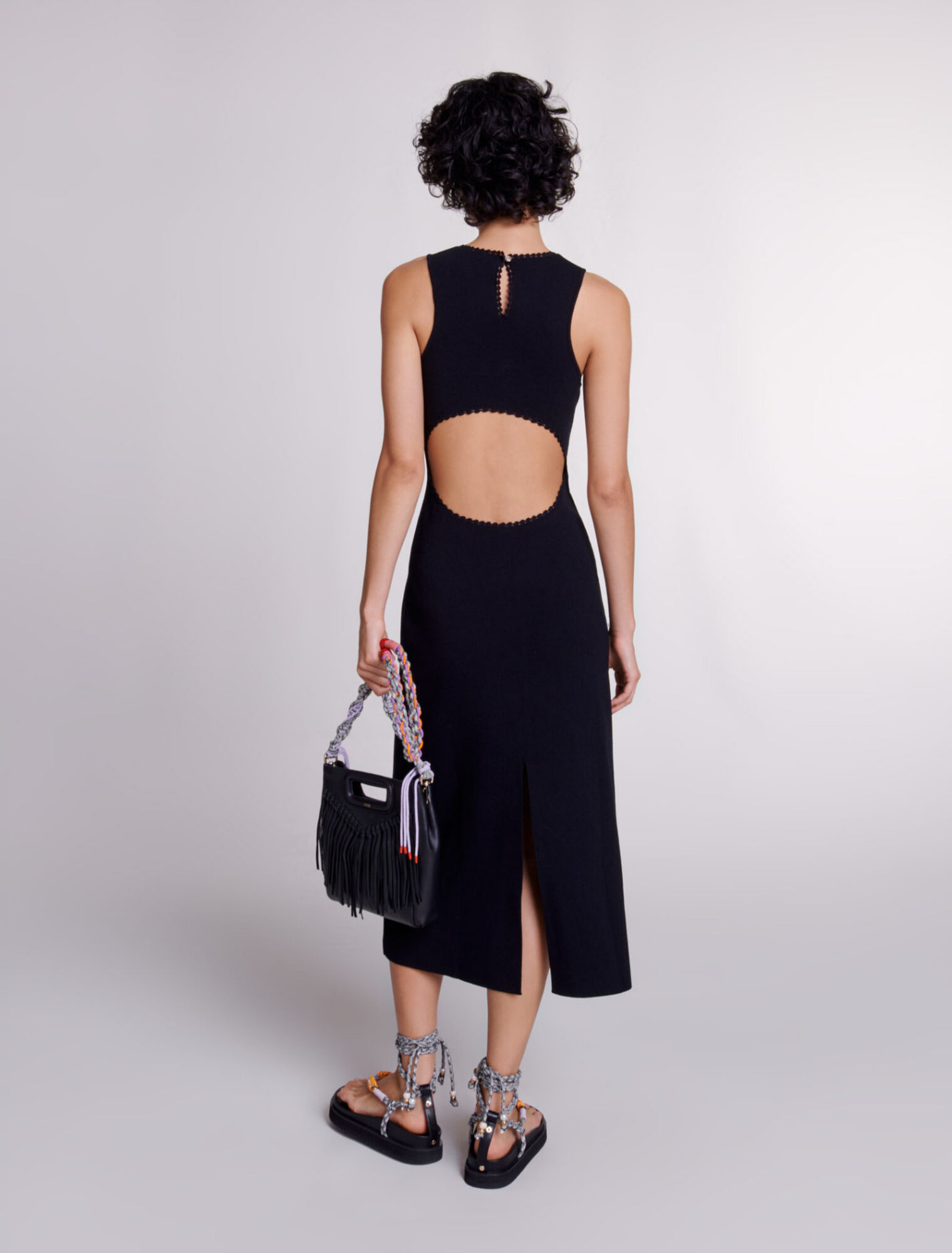 Robe longue en maille à découpes