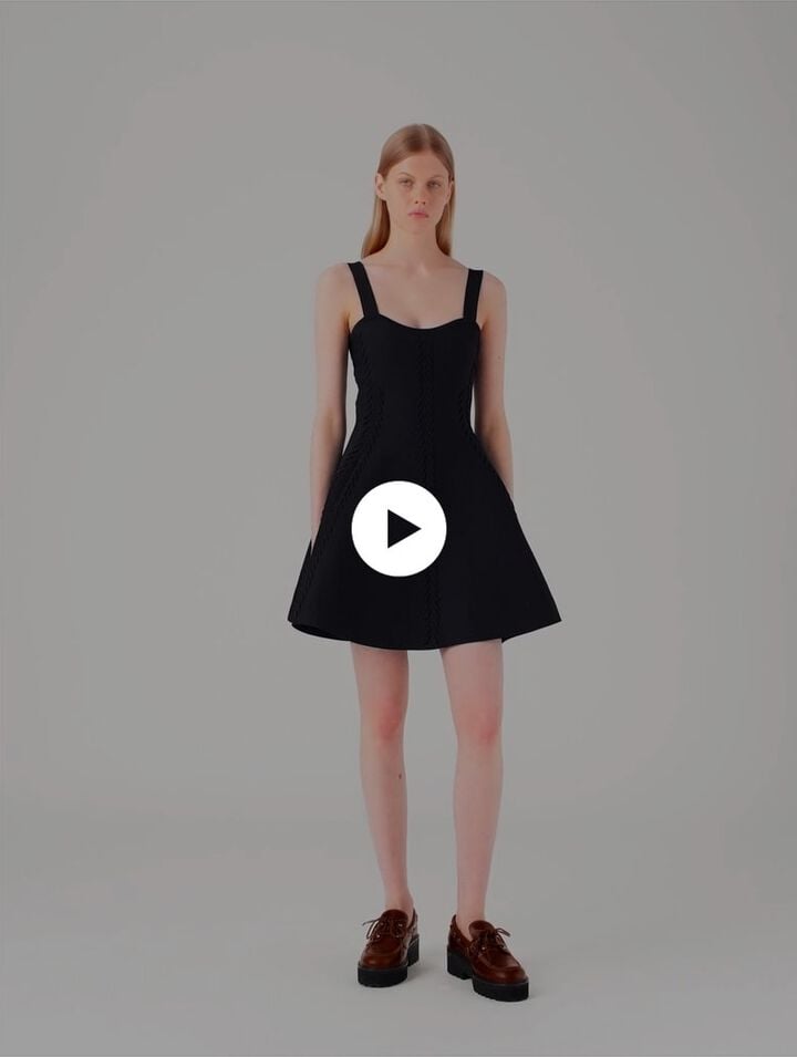 Robe patineuse courte en maille