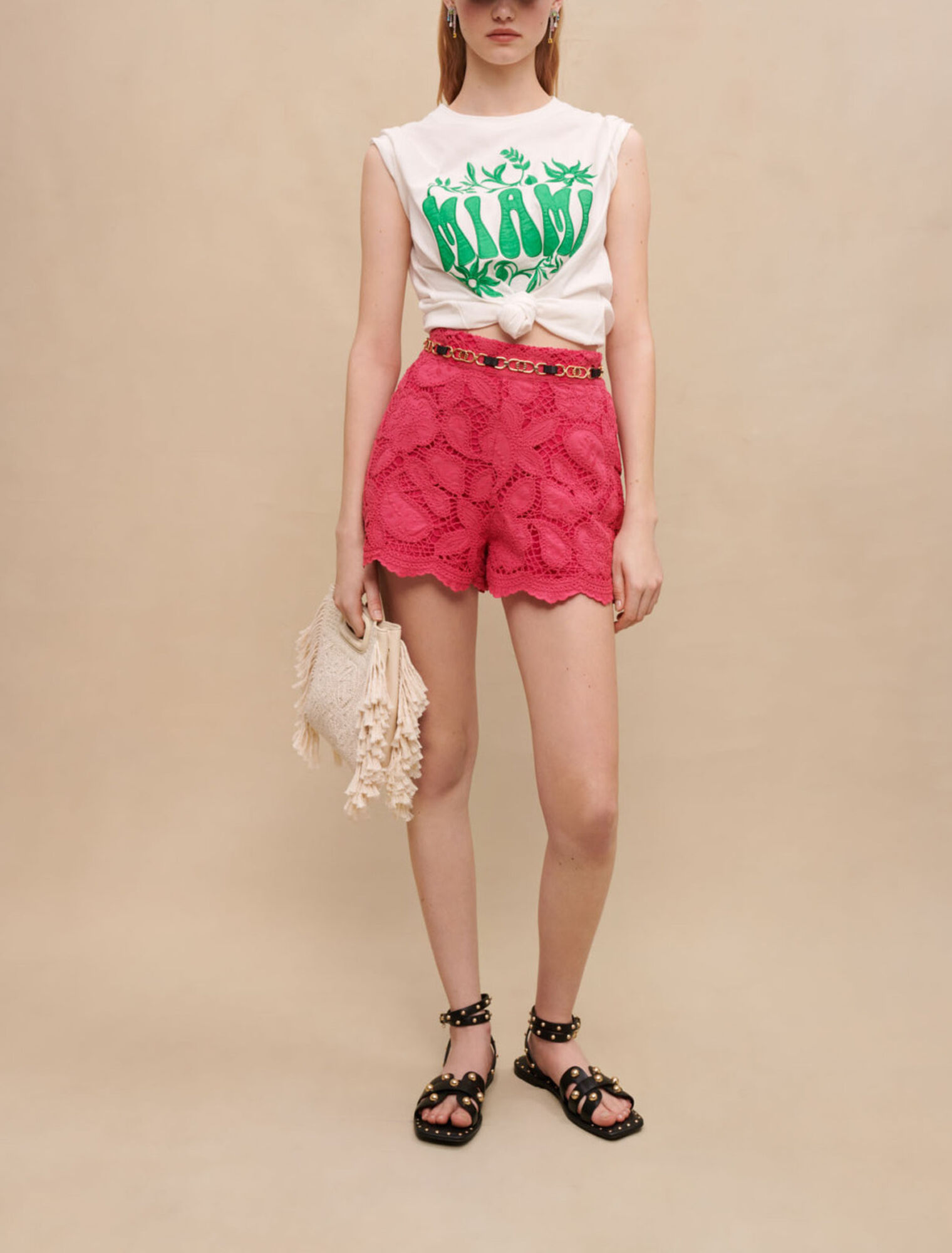 Short brodé ajouré