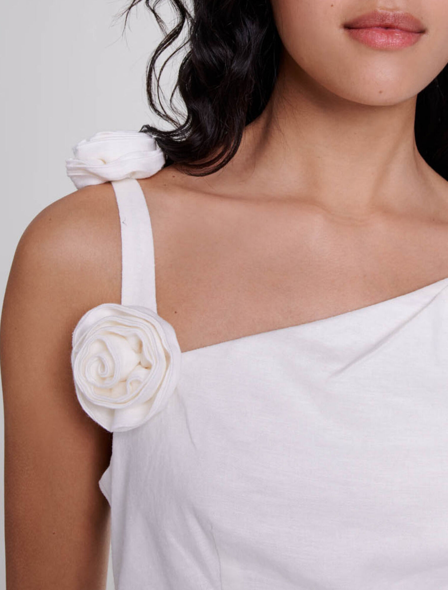 Robe longue en lin ajourée