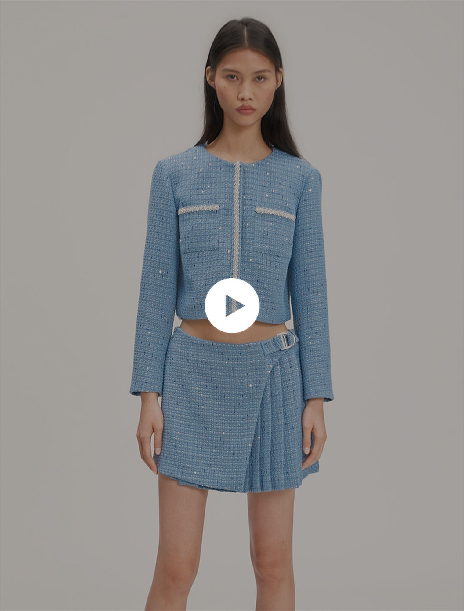 Veste courte en tweed à sequins