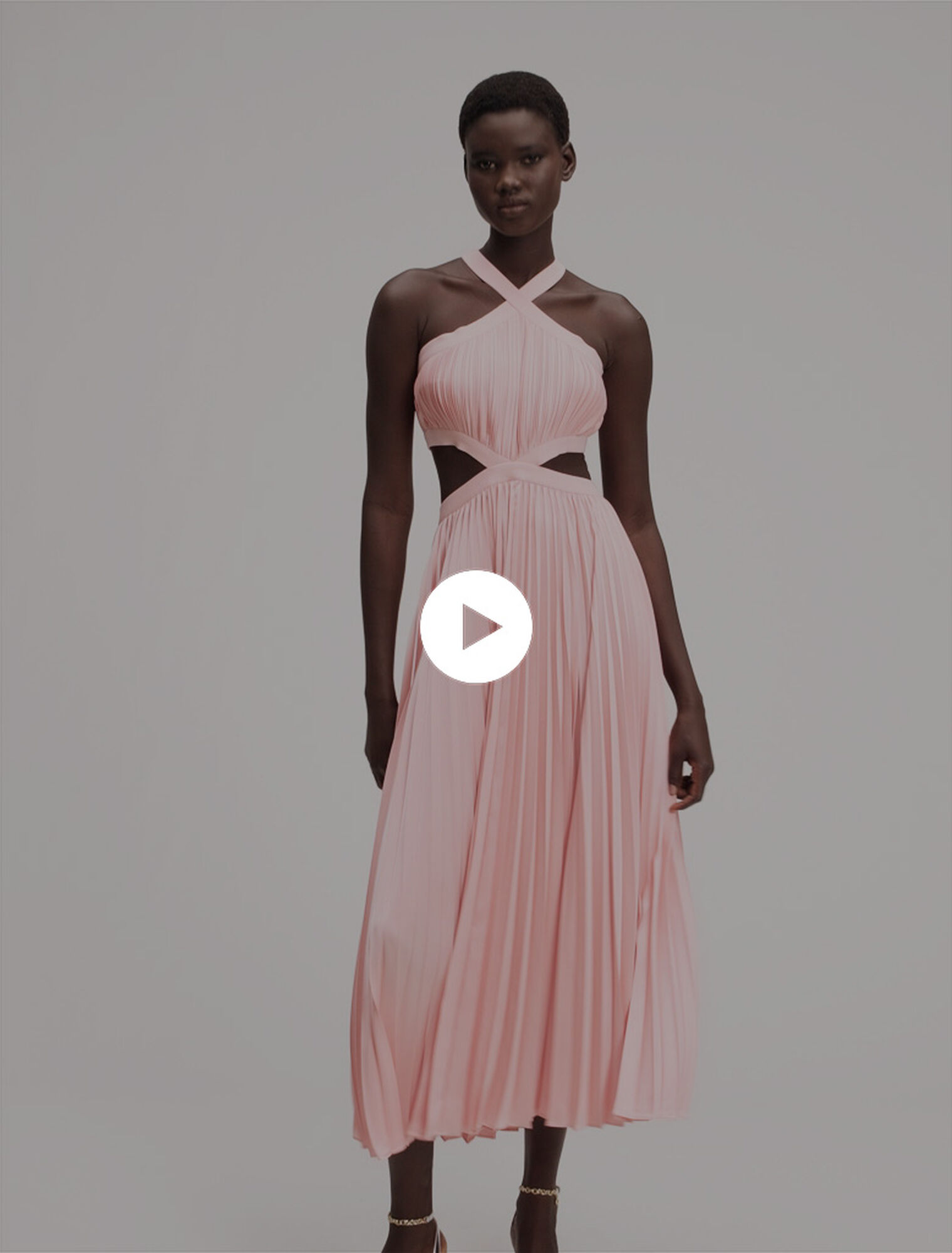 Robe longue plissée