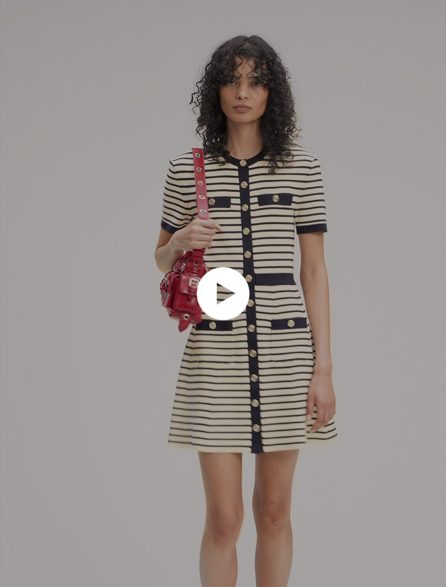 Robe courte en maille côtelée