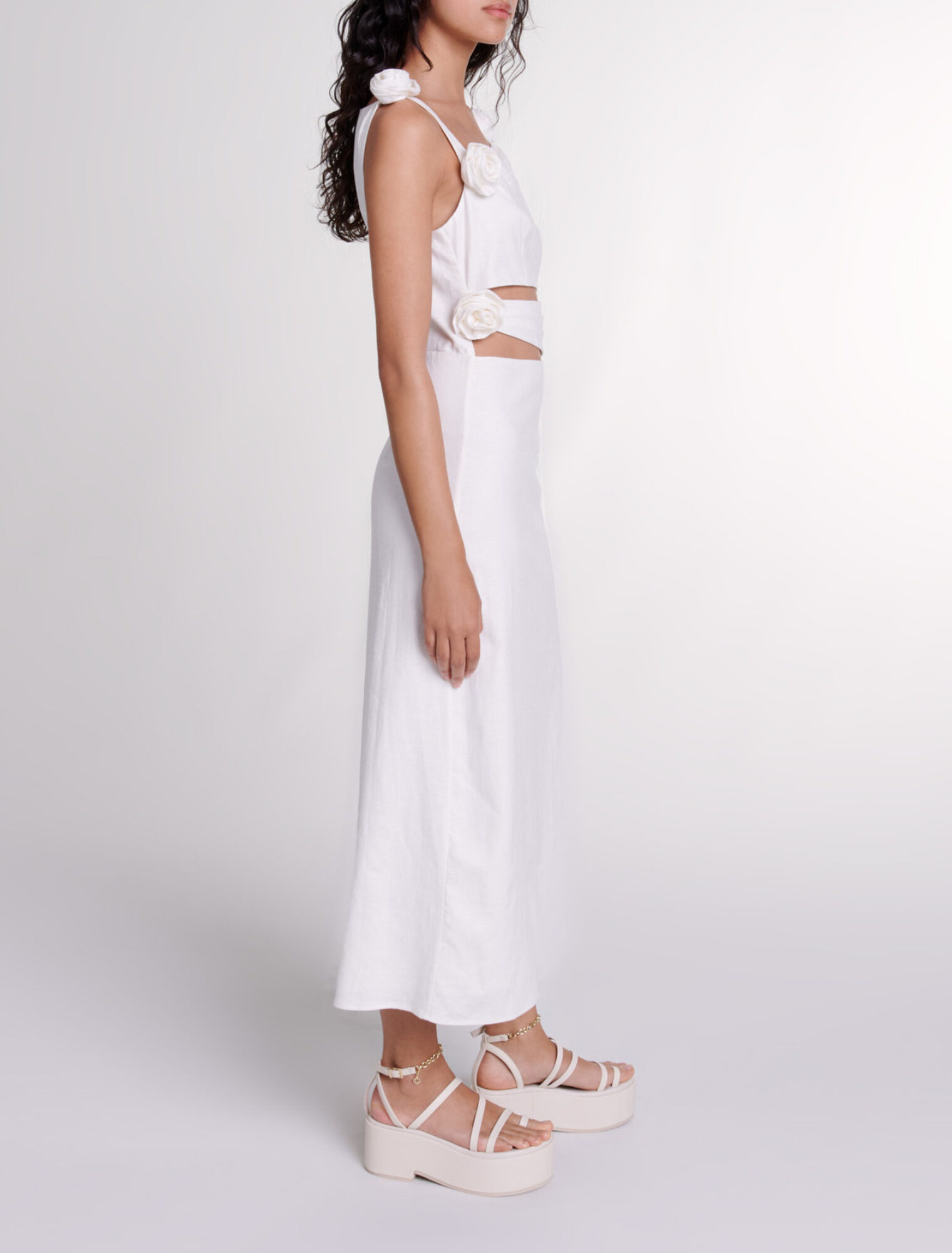Robe longue en lin ajourée