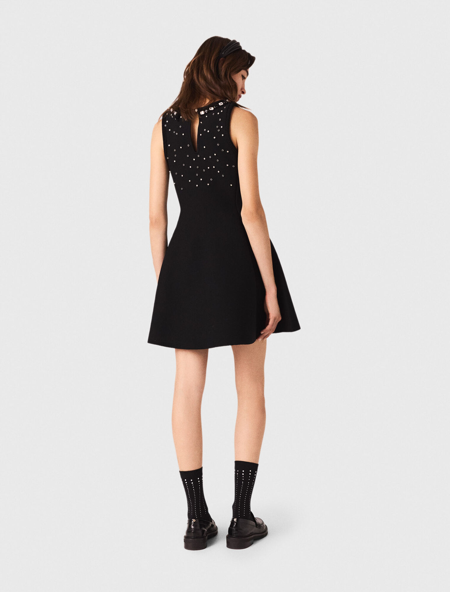 Robe patineuse et détails bijoux