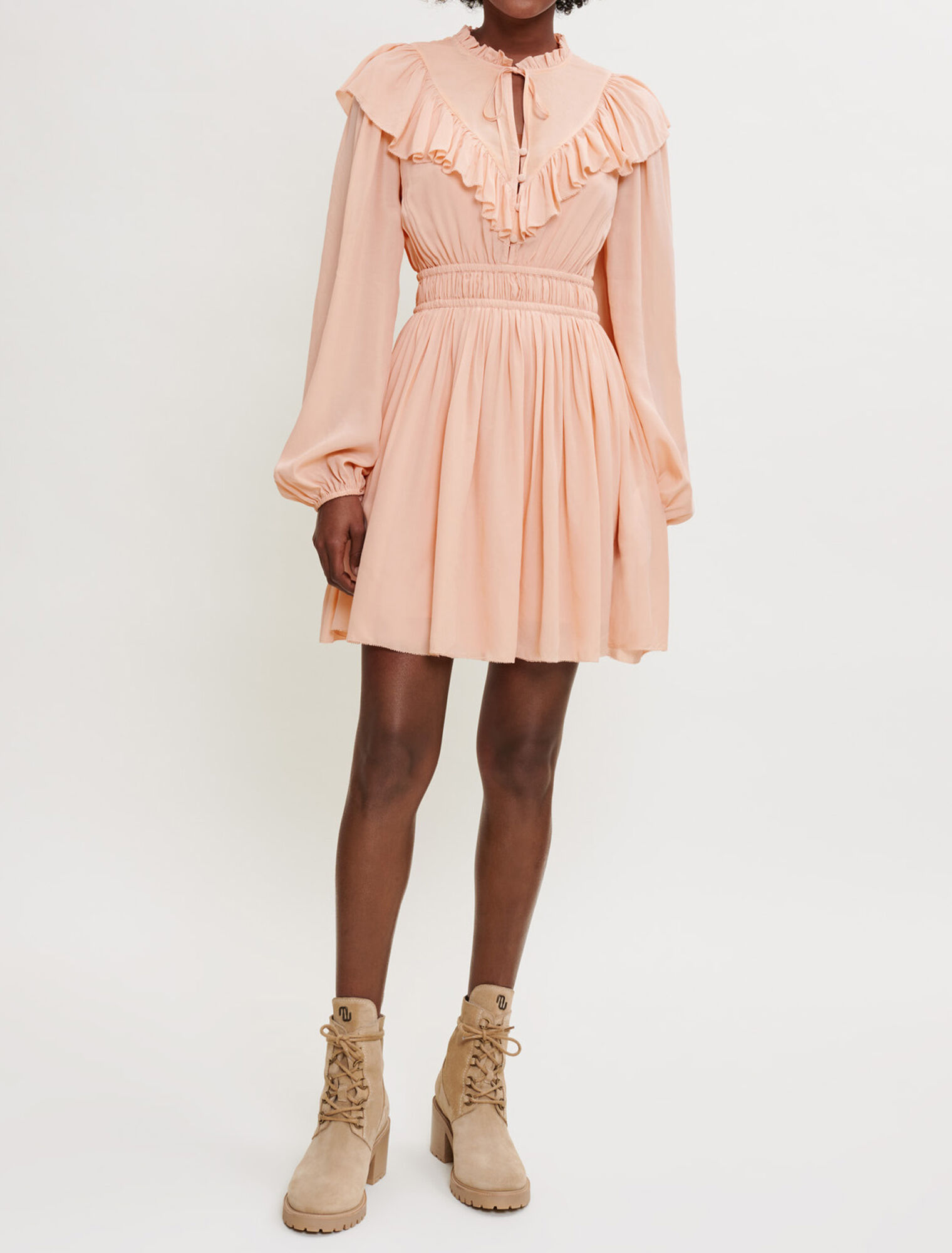 Robe courte à volants
