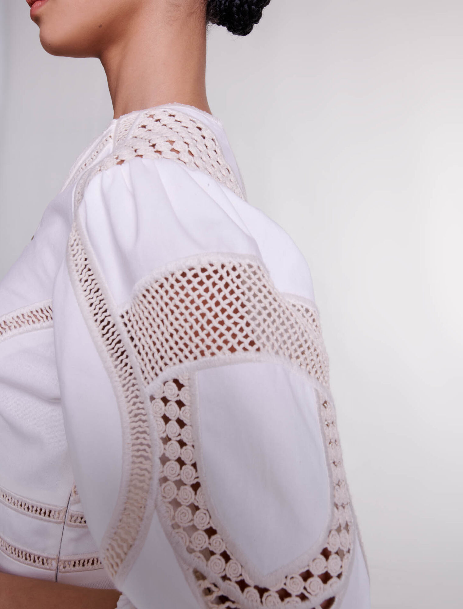 Robe courte volumineuse
