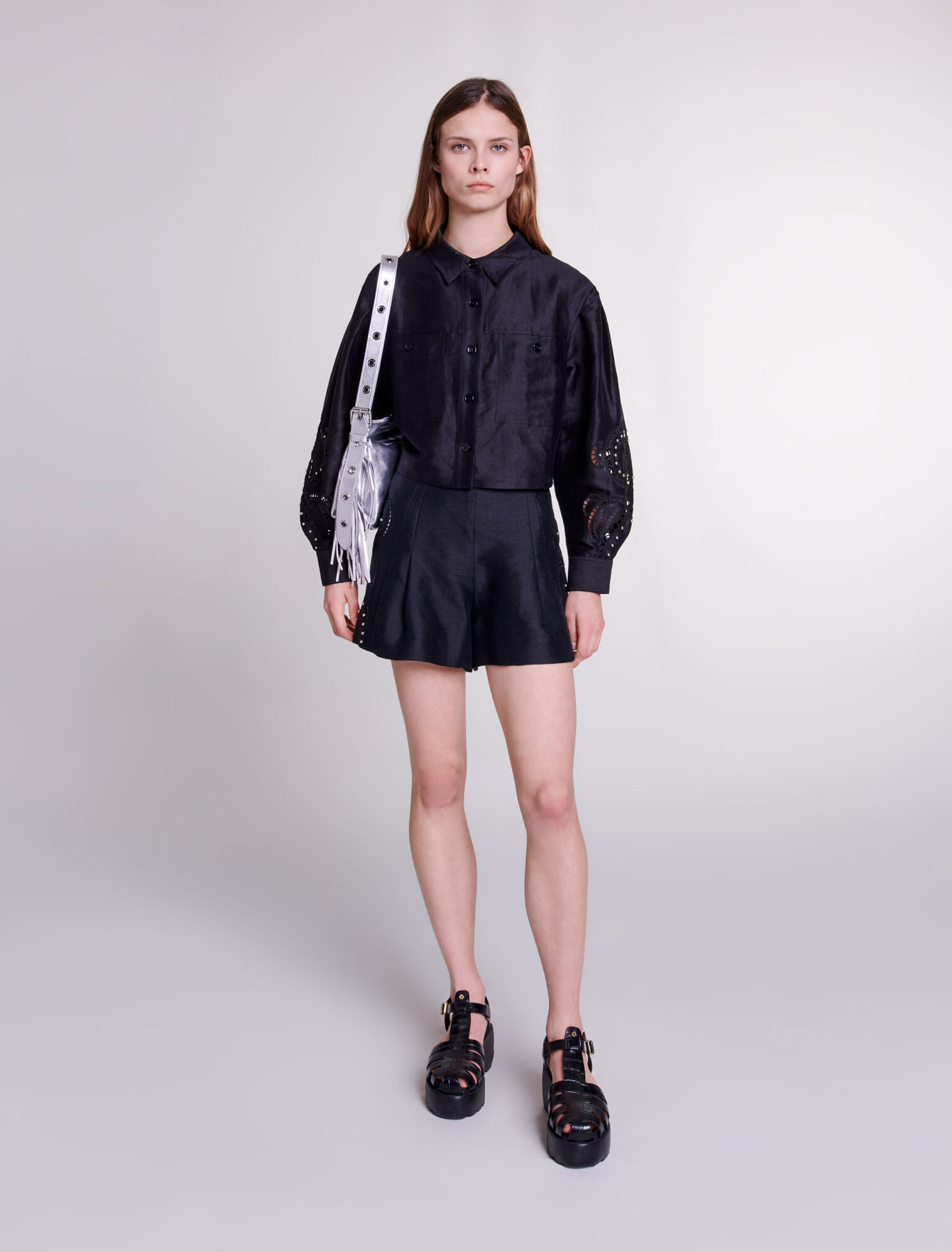 Short en lin ajouré à rivets