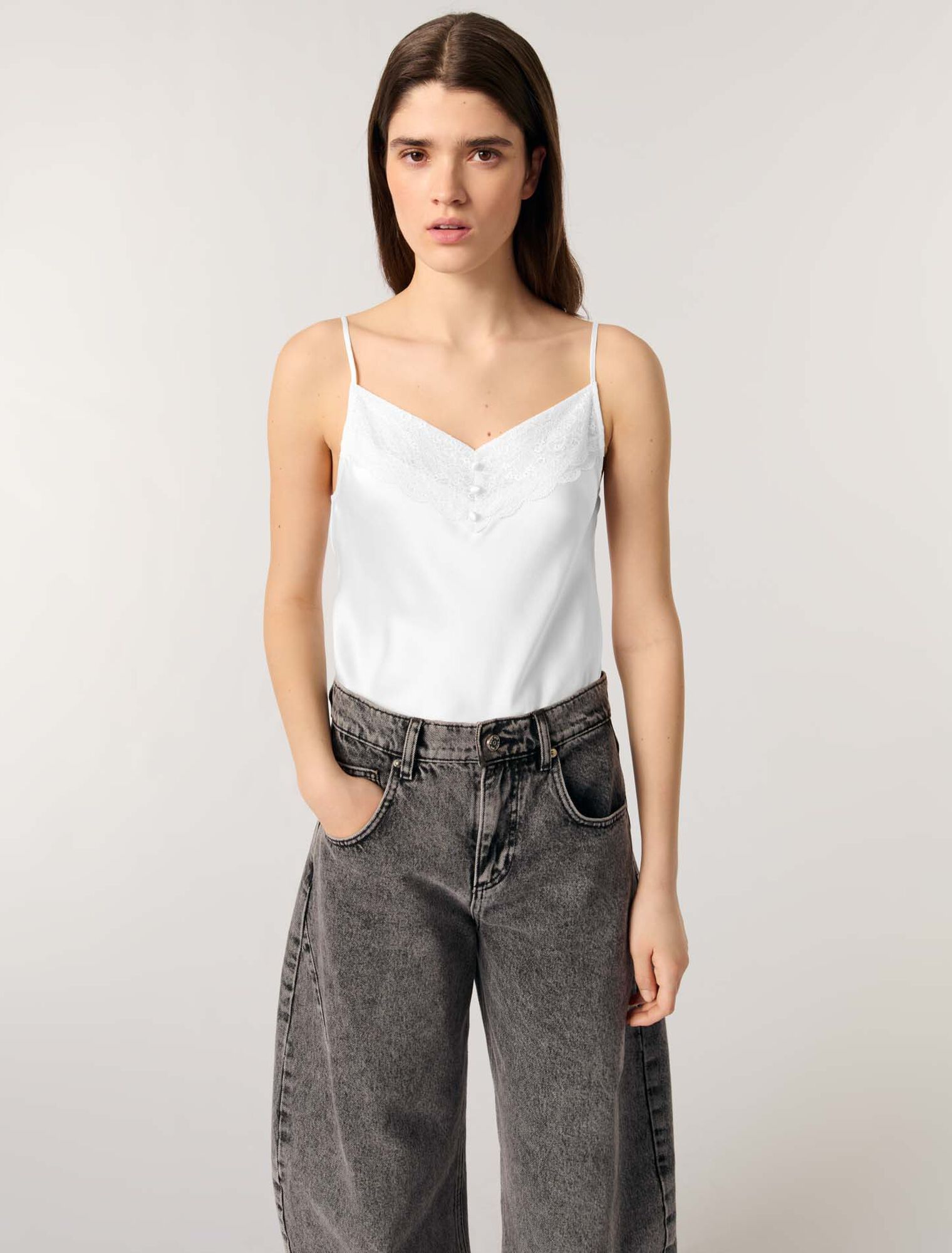 Top en satin de soie et dentelles