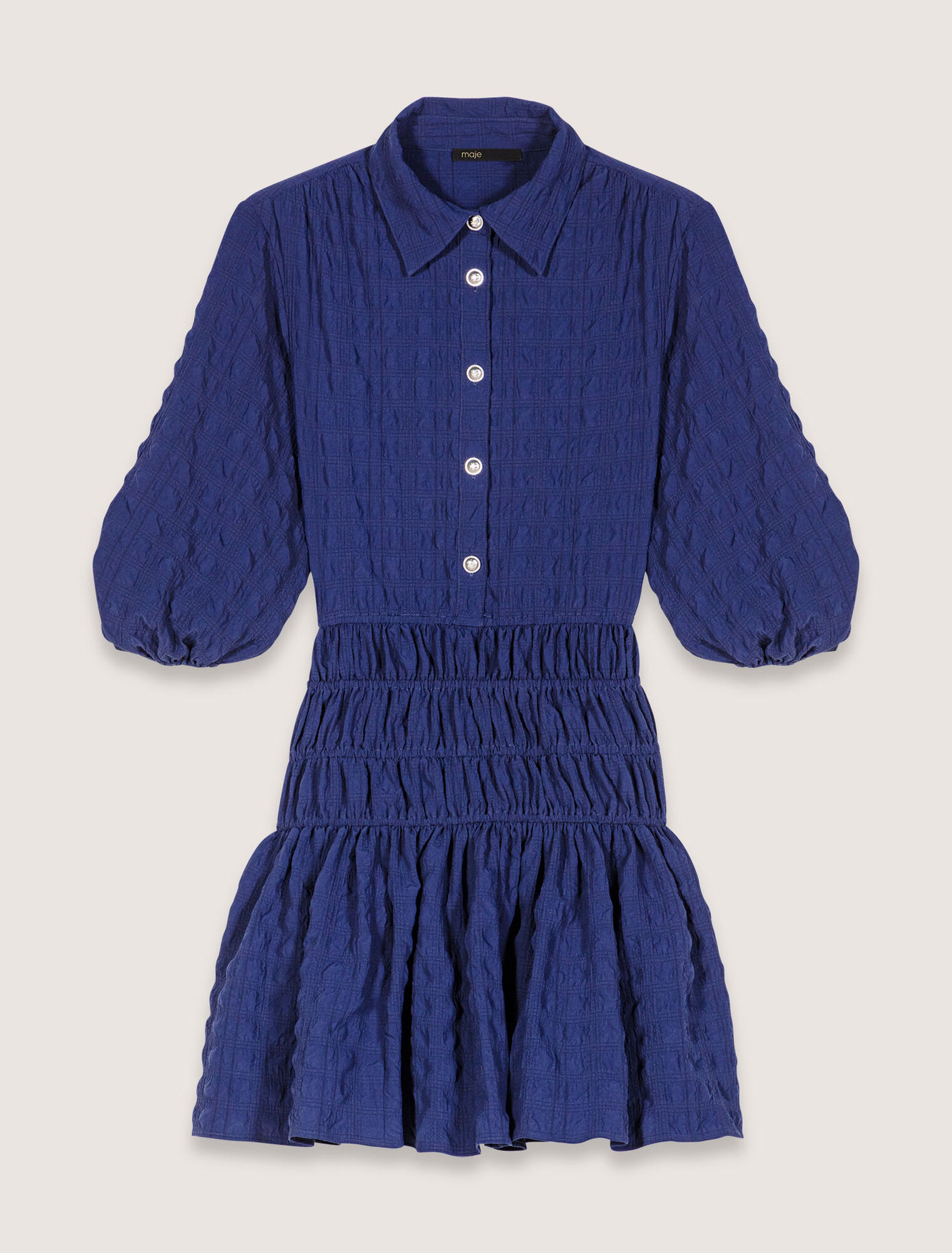 Robe courte plissée satinée 