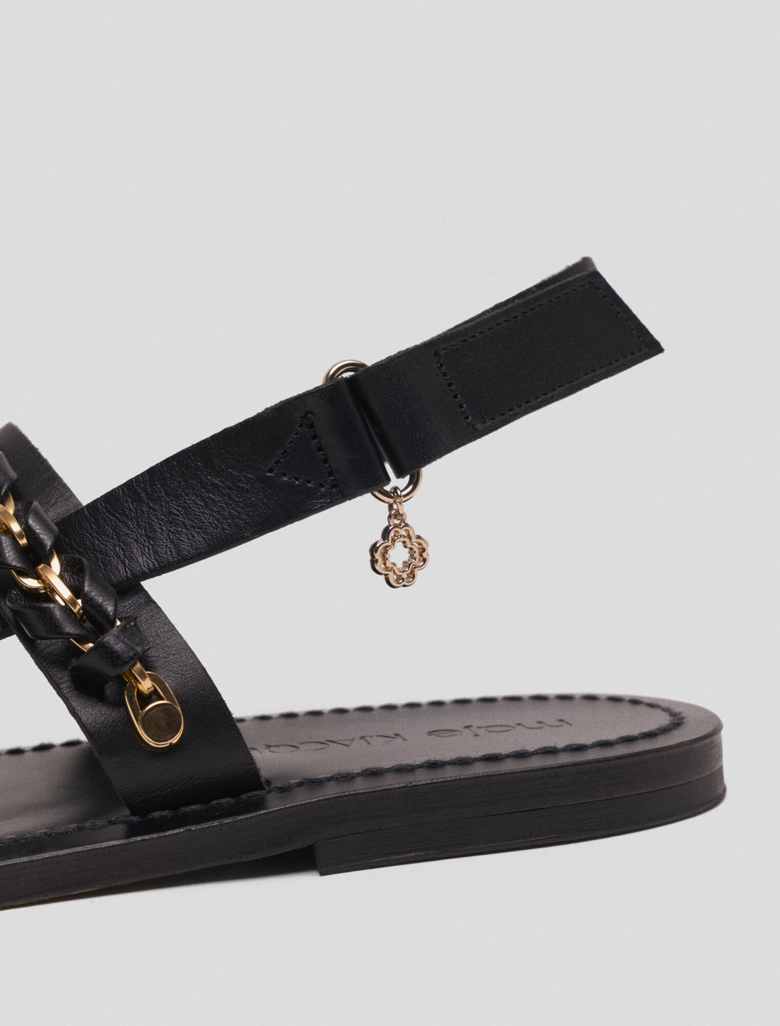 Sandales plates en cuir K.Jacques