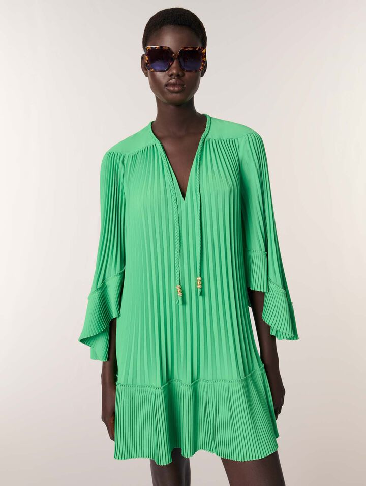 Robe courte plissée
