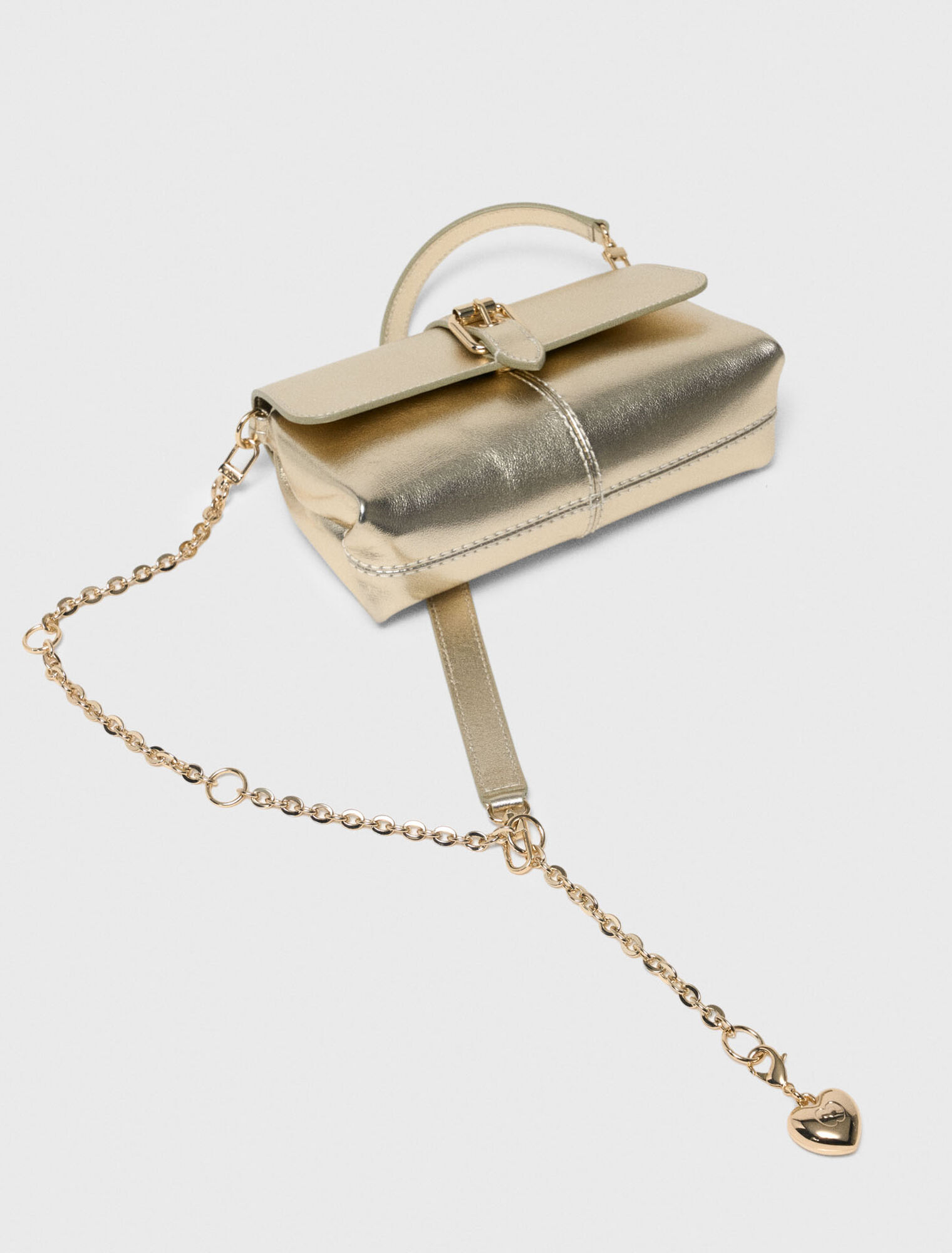 Miss M walk m&eacute;talis&eacute;