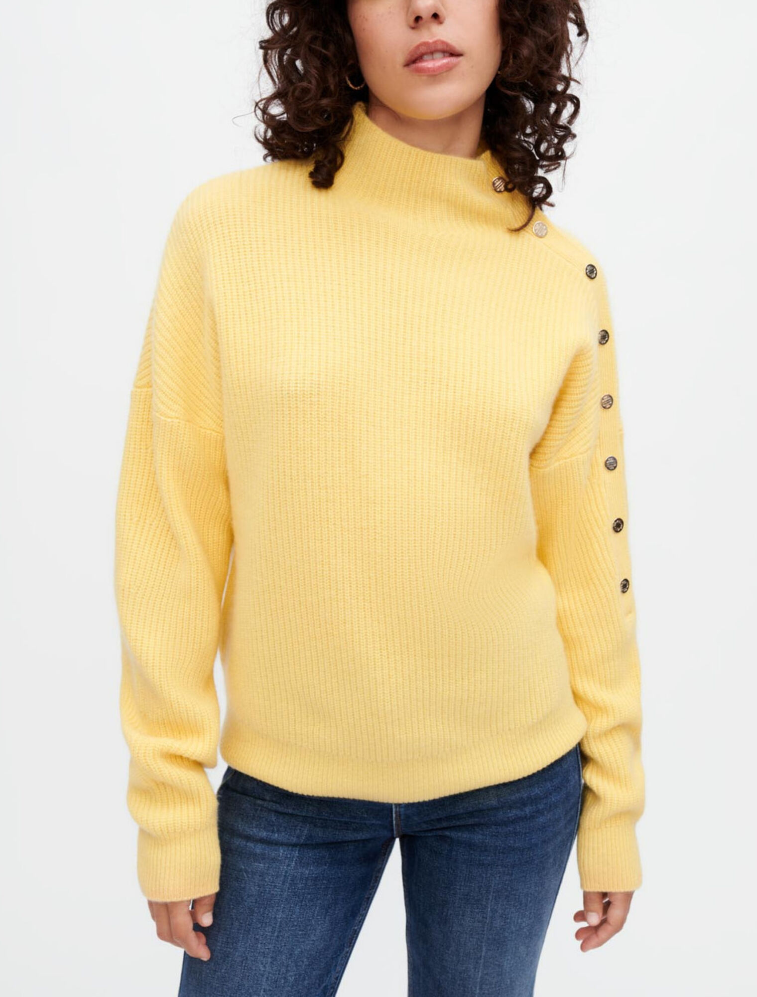 Pull en cachemire avec pressions dorés