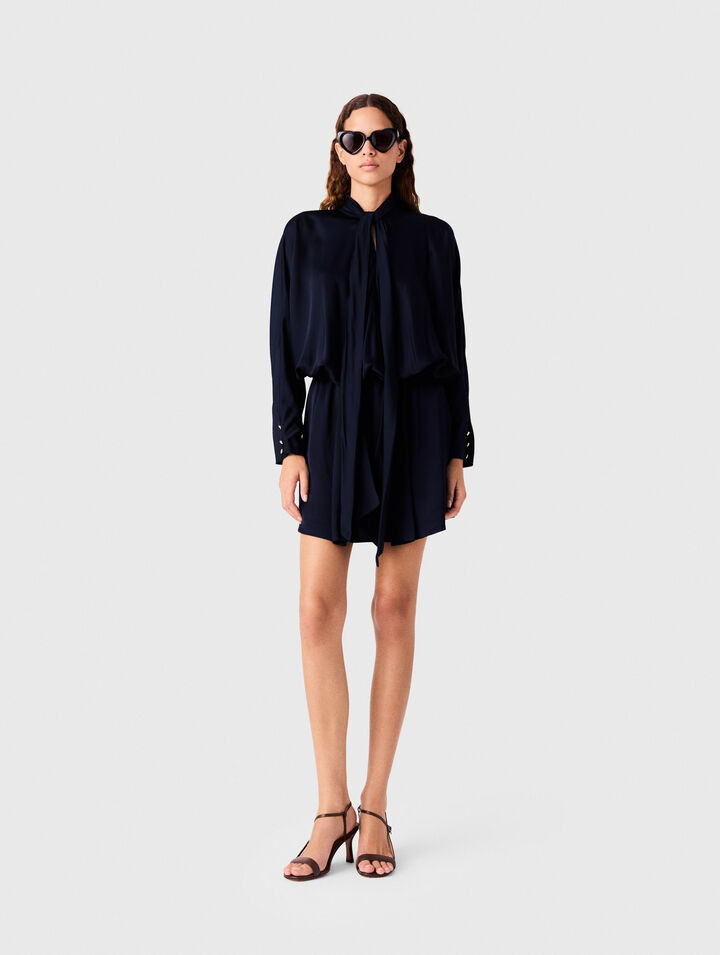 Robe courte drap&eacute;e en satin