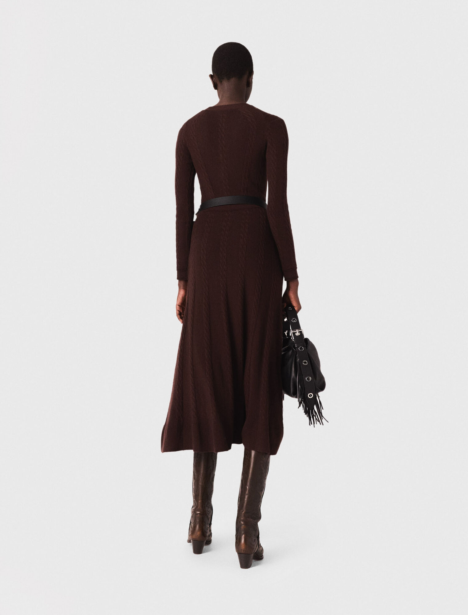 Robe longue en maille avec boutons