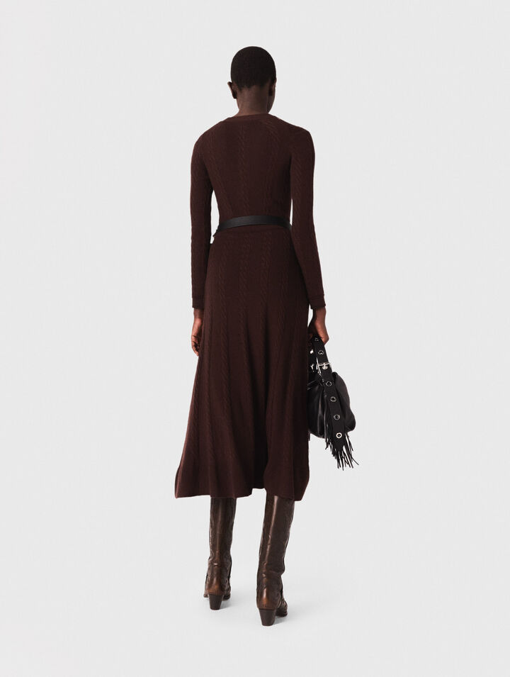 Robe longue en maille avec boutons