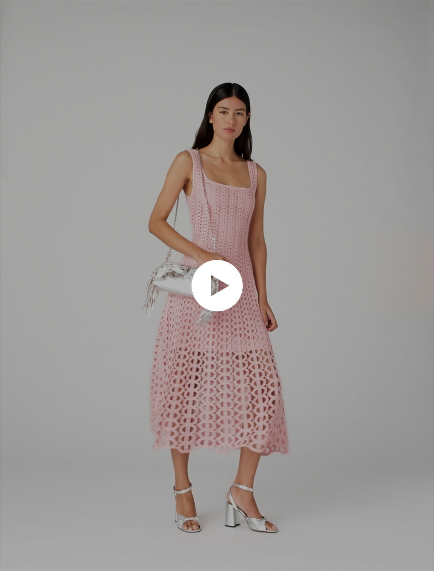Robe midi en crochet strass&eacute;