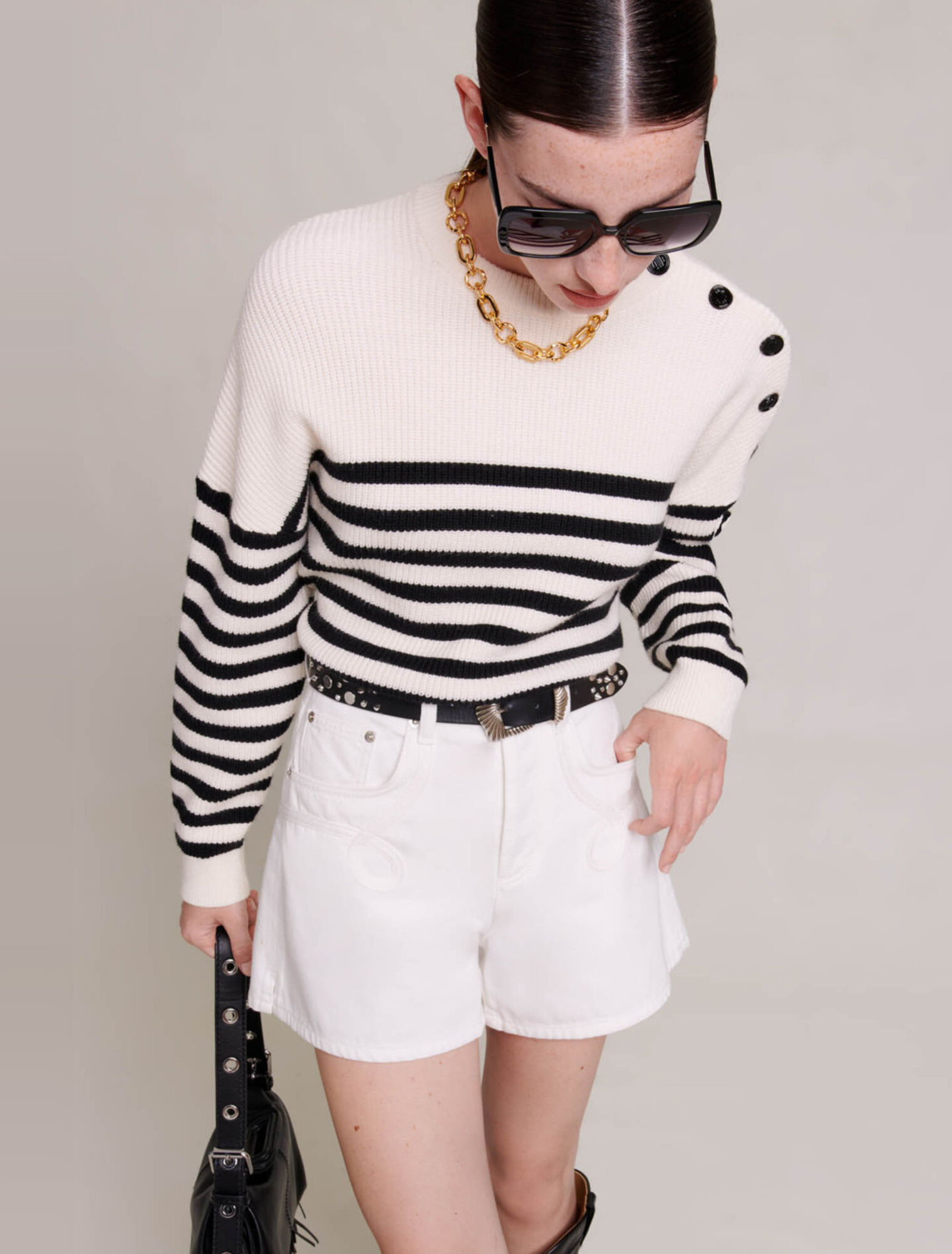 Short en jean brodé