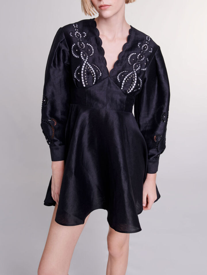 Robe courte en lin à broderies