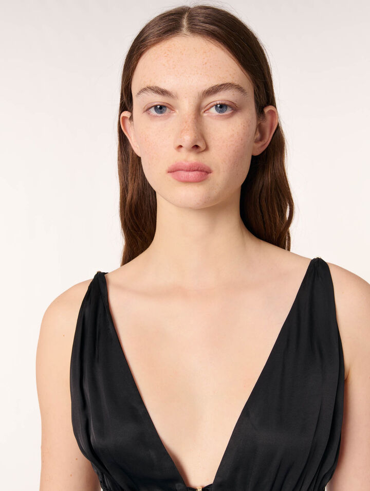 Robe satinée ajourée