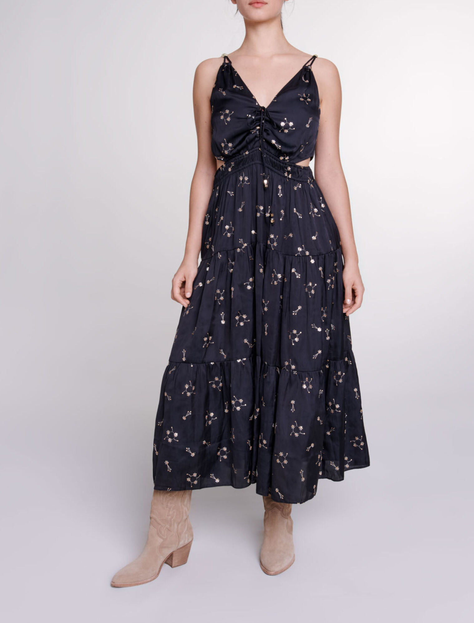 Robe longue brodée à sequins