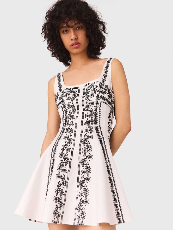 Robe courte brodée à bretelles