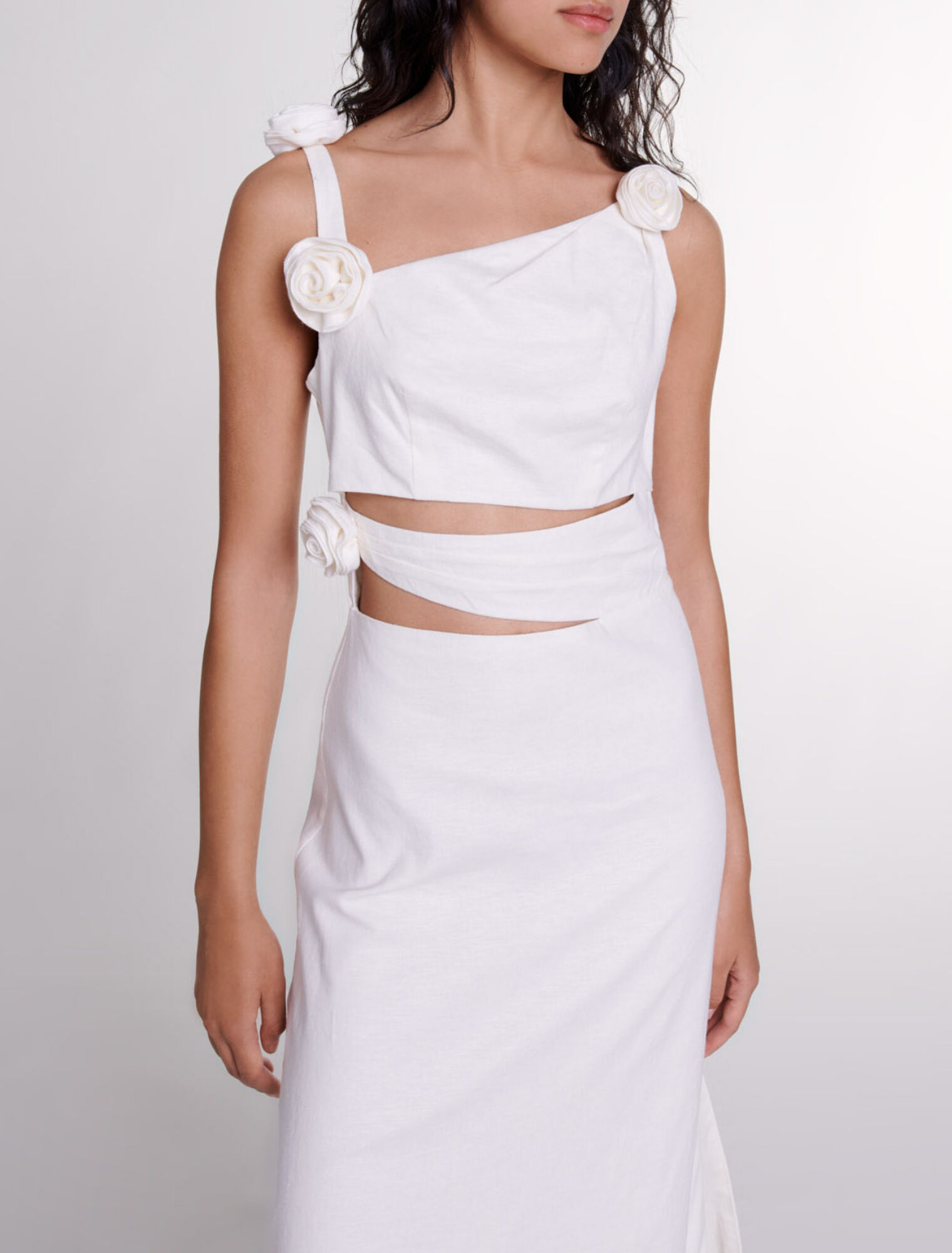 Robe longue en lin ajourée