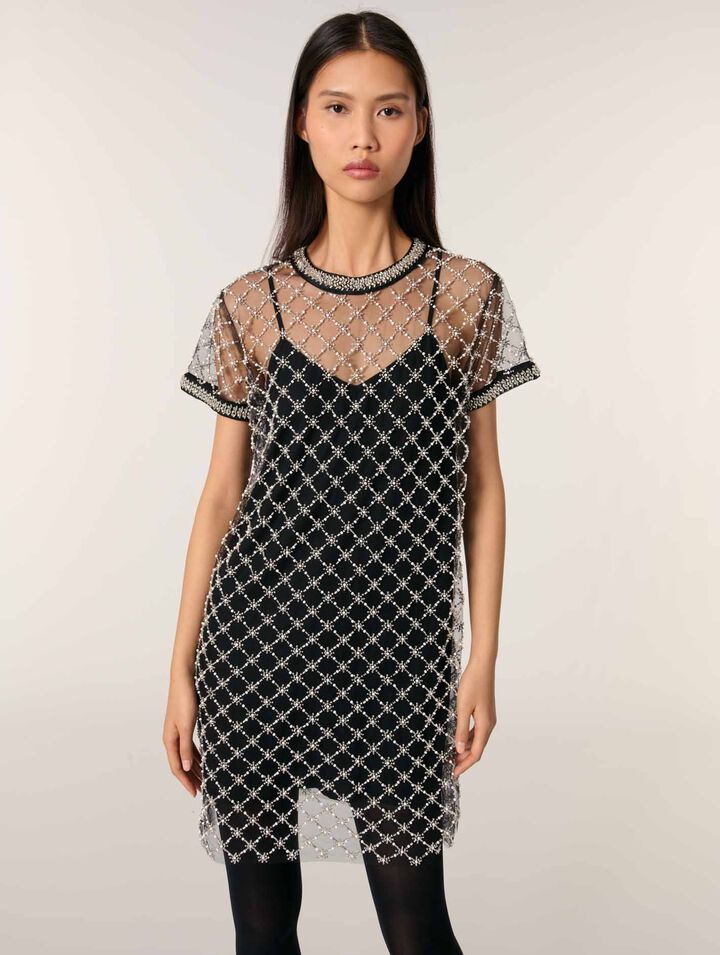 Robe courte en tulle brodé