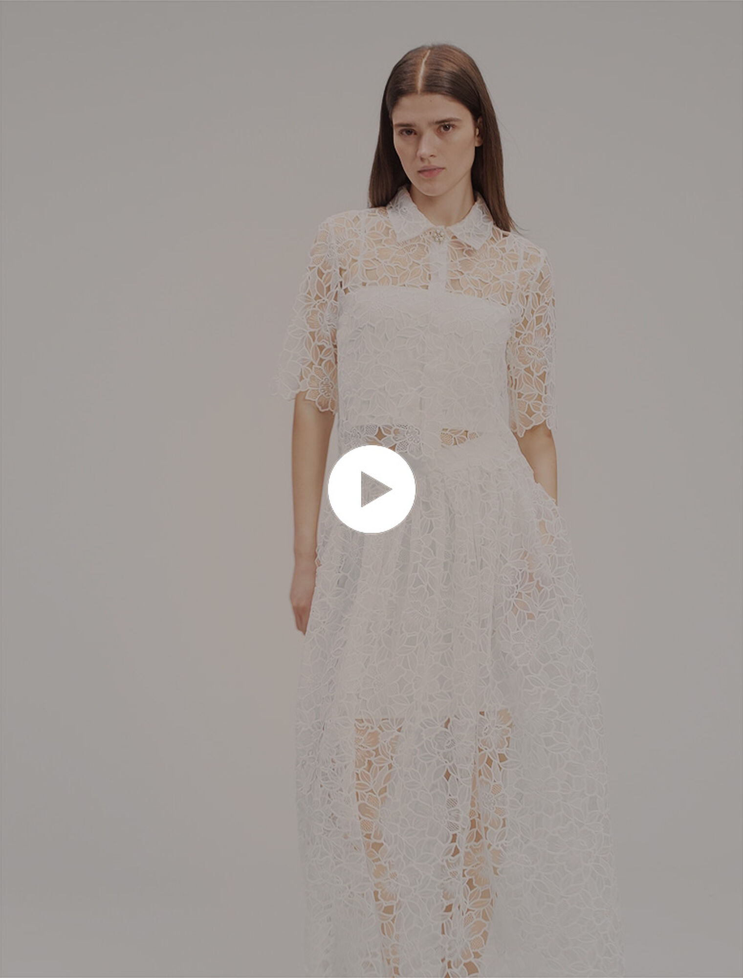 Chemise courte en guipure à fleurs