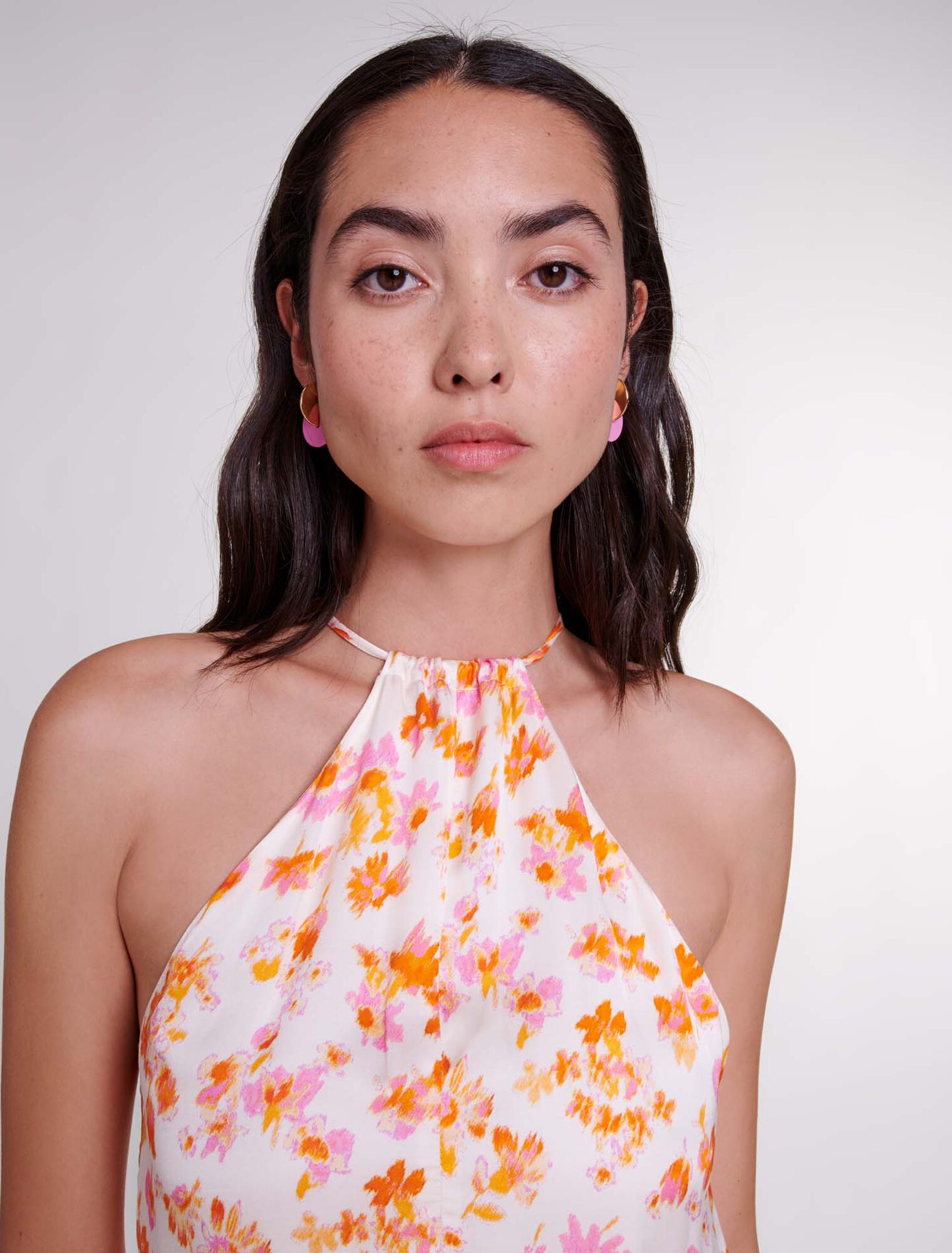 Robe longue fleurie et satinée