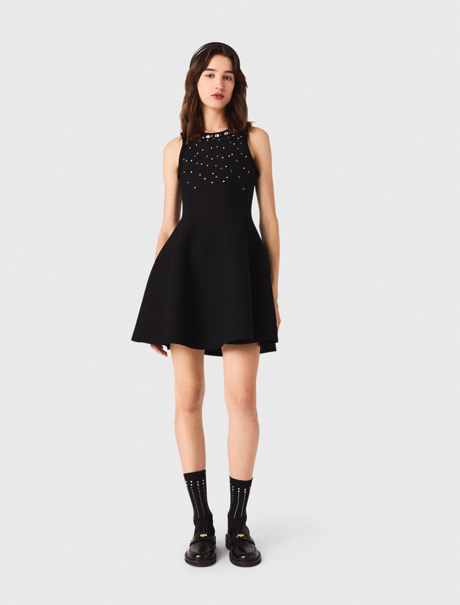 Robe patineuse et détails bijoux