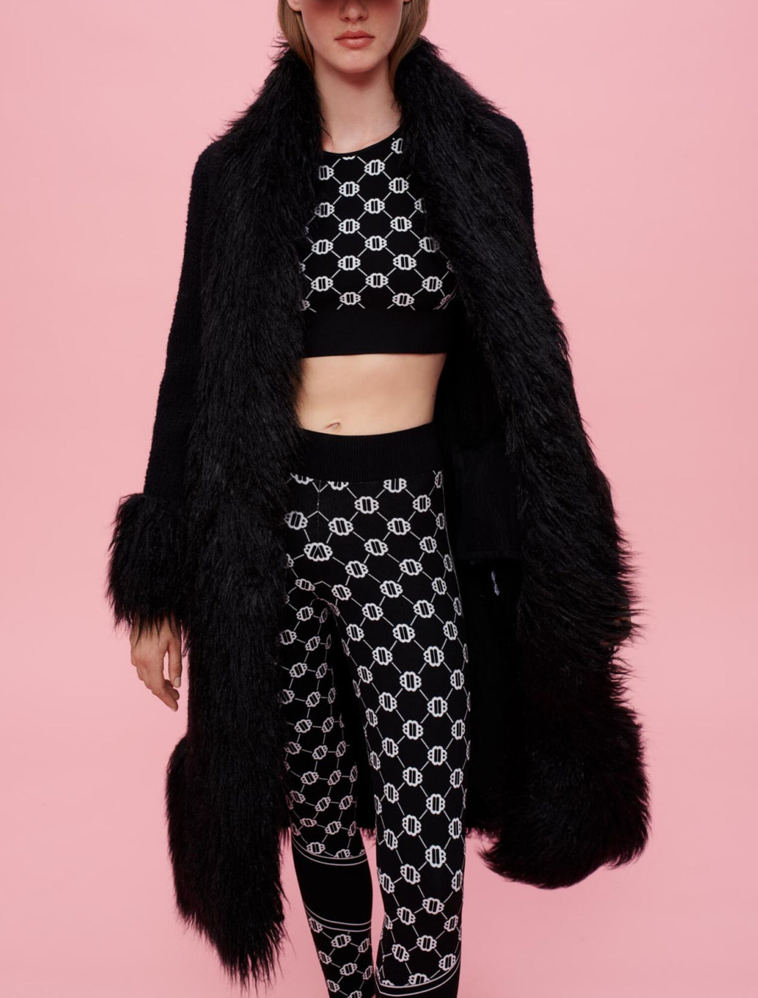 Manteau à contrastes en fausse fourrure
