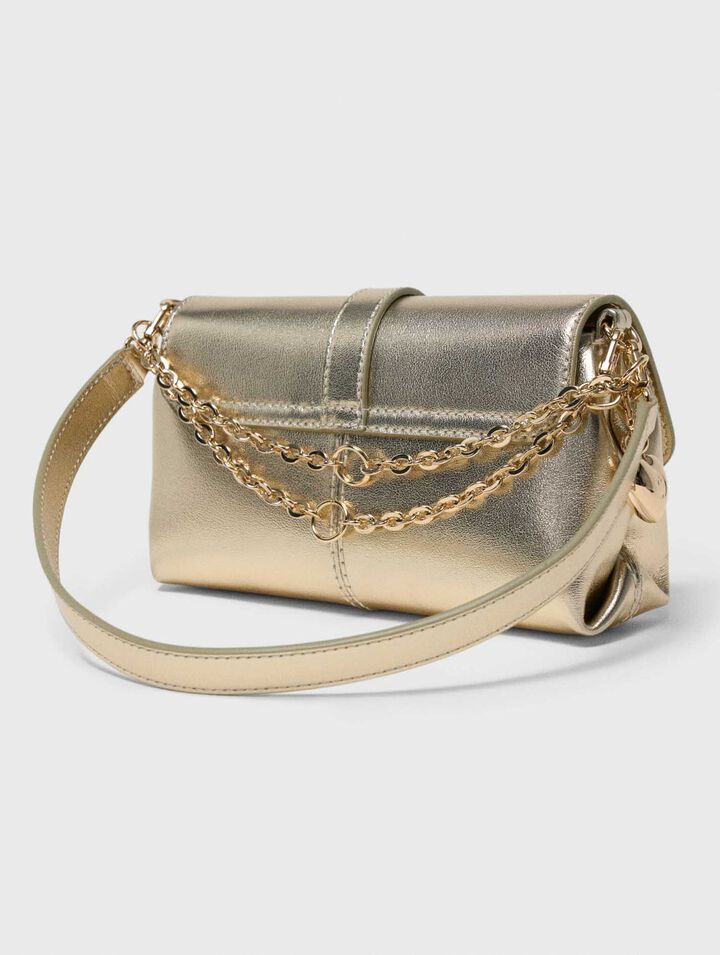 Miss M walk m&eacute;talis&eacute;