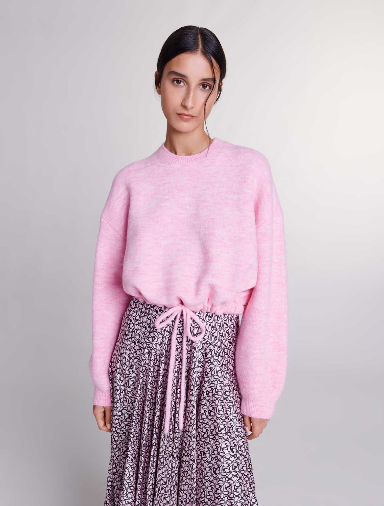 Pull court en maille à cordon