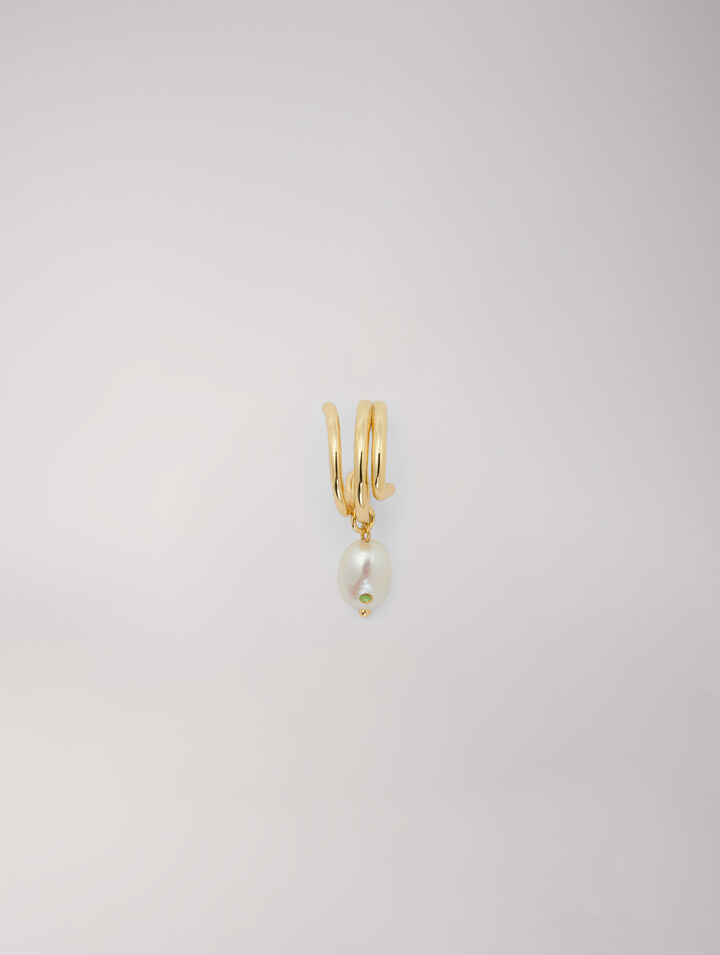 Boucle d'oreille ornée de perle