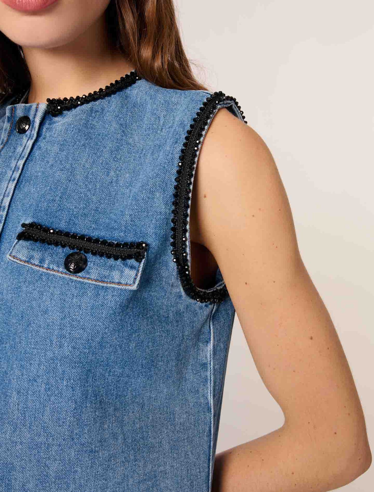 Robe en denim et galons brodés