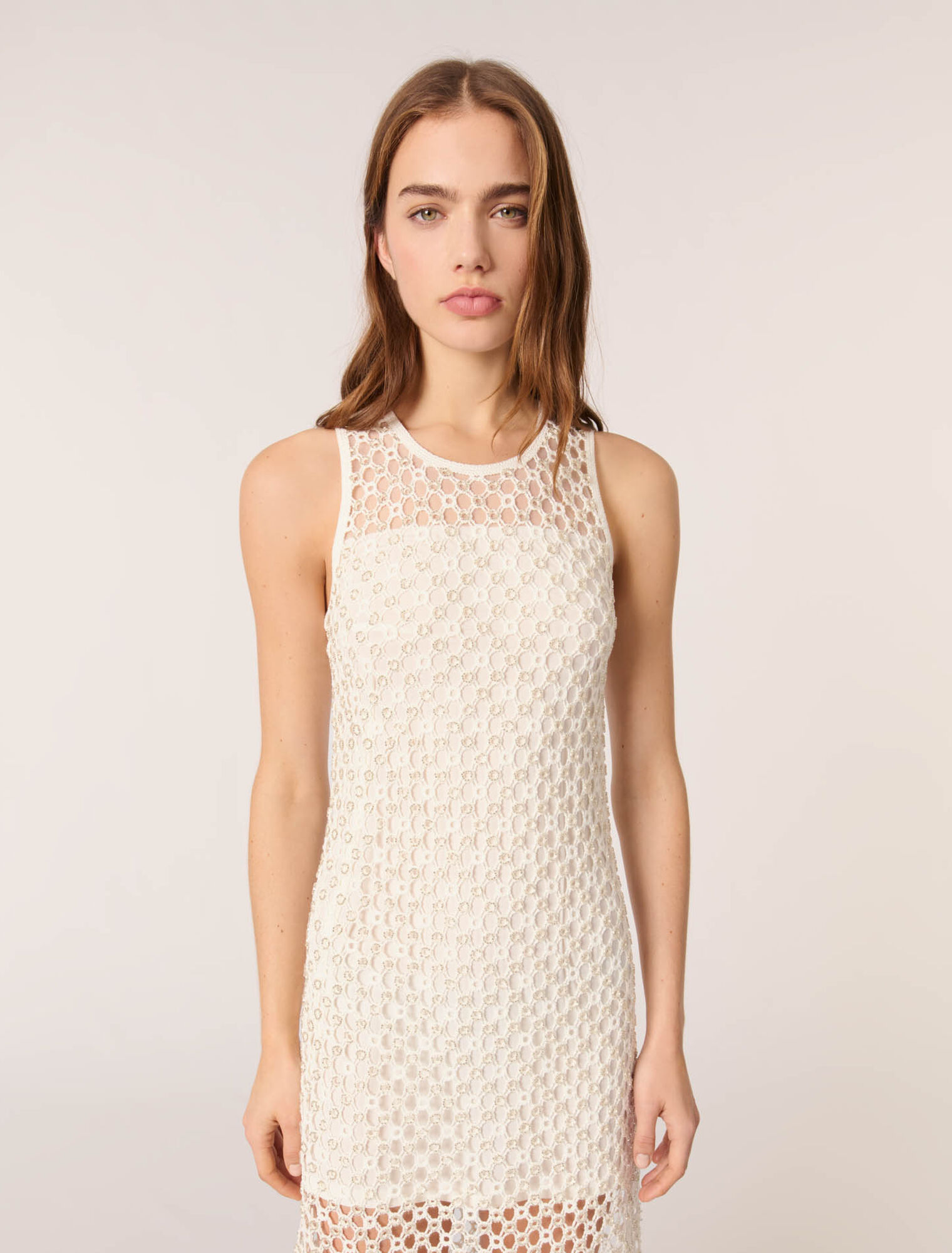 Robe longue en crochet avec perles