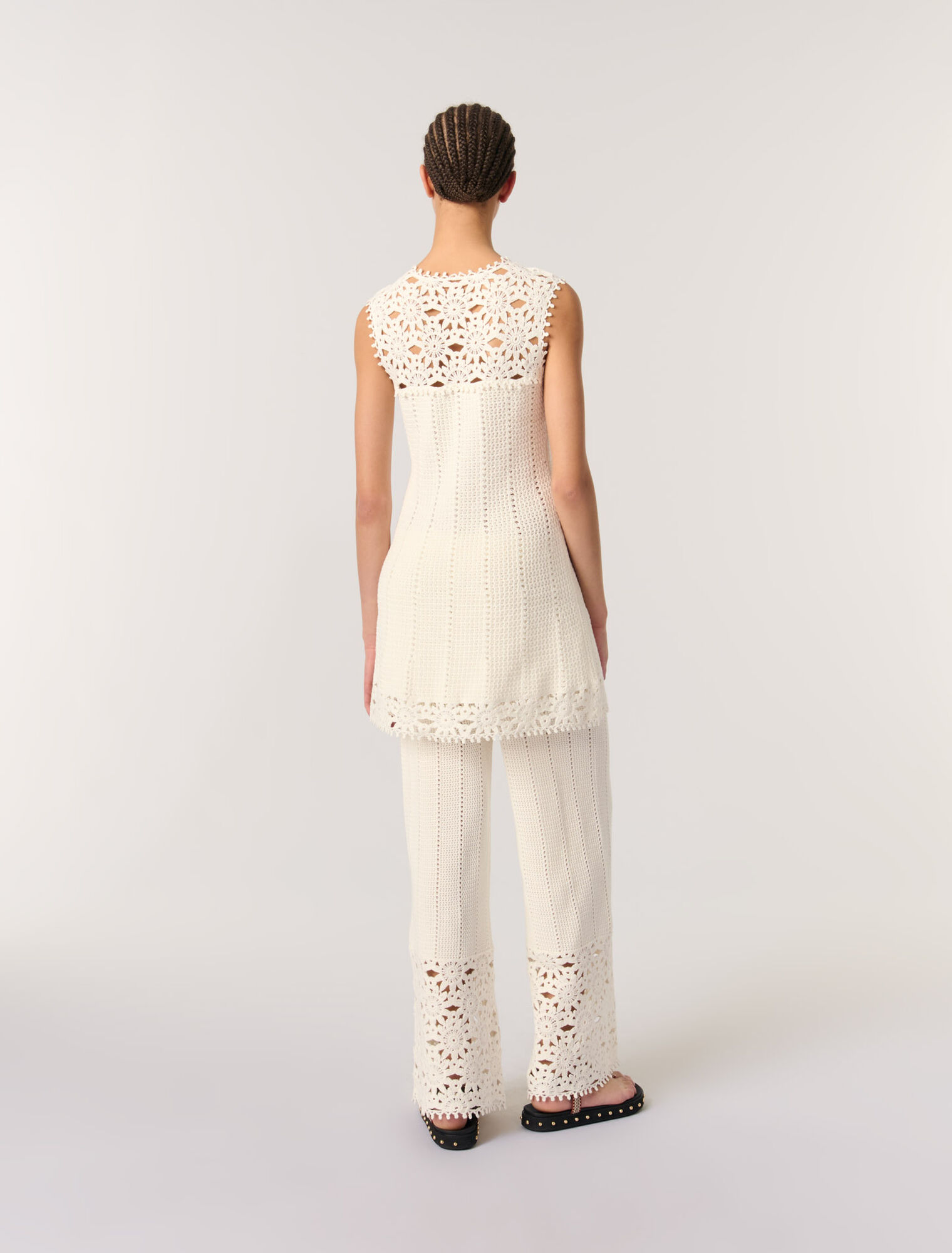 Robe courte en crochet