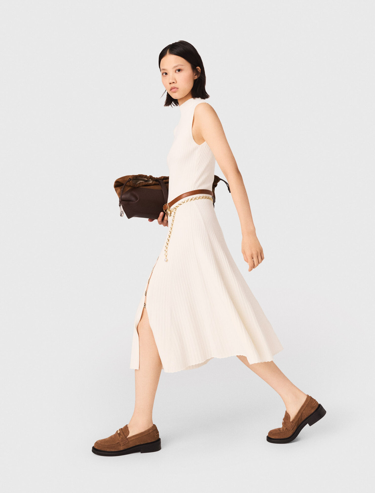 Robe cotel&eacute;e avec fente lat&eacute;rale