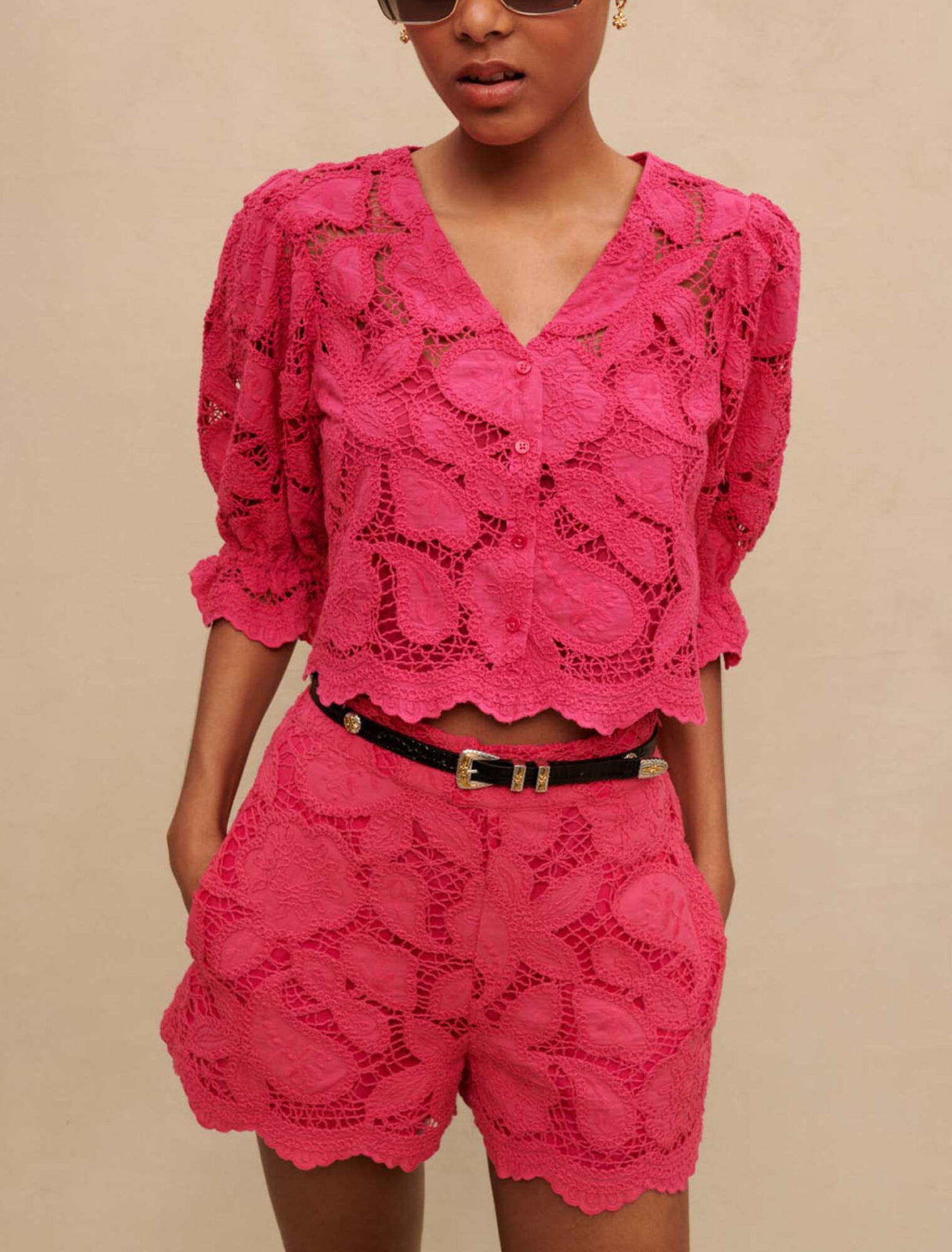 Chemise courte ajourée